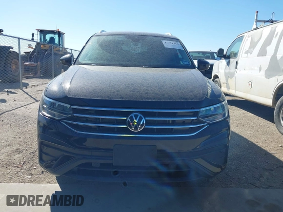 2023 Volkswagen Tiguan SE with VIN 3VV3B7AX3PM085470, listed as a IAAI auction lot 41731153 with 14,911 mi miles and . Bid and sale history available at DreamBid. Image 13.