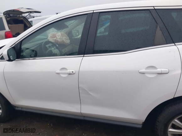 2010 Mazda CX-7 SV with VIN JM3ER2W53A0347549, listed as a IAAI auction lot 41262021 with 205,061 mi miles. Bid and sale history available at carsss.com. Image 14.