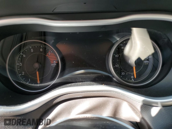 2018 Jeep Cherokee z VIN 1C4PJLJX3JD574417, wystawiony jako Copart lot #75077584 z przebiegiem Nie podano mil oraz Nie do naprawy • Non repairable. Historia ofert i sprzedaży dostępna na DreamBid. Obrazek 9.