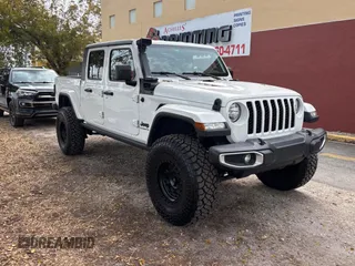 2021 Jeep Gladiator 80th Anniversary с VIN 1C6HJTAG0ML541509, выставлен на аукционе Copart как лот 50540975 с пробегом 50 754 миль миль и Чистый • Clean title. История ставок и продаж доступна на DreamBid. Изображение 1.