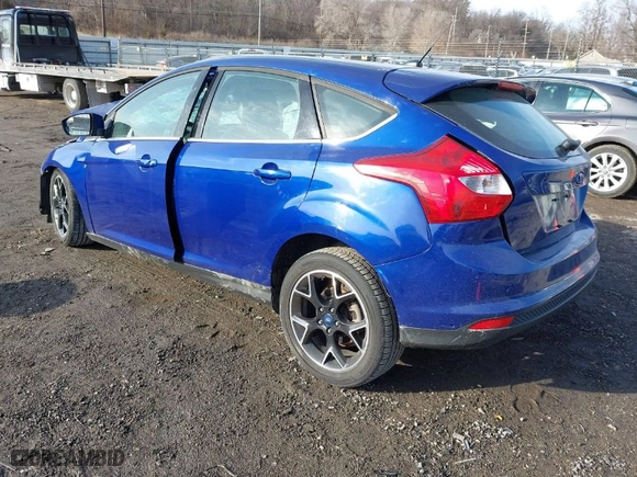 2012 Ford Focus Titanium with VIN 1FAHP3N22CL390800, listed as a IAAI auction lot 41549033 with NaN miles. Bid and sale history available at carsss.com. Image 3.