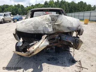 2002 Chevrolet Silverado 1500 with VIN 1GCEC14W32Z225240, listed as a Copart auction lot 58837234 with 0 mi miles and Non Repairable. Bid and sale history available at carsss.com. Image 5.