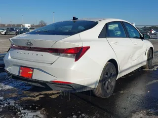 2022 Hyundai Elantra SEL z VIN 5NPLM4AGXNH066067, wystawiony jako IAAI lot #41422775 z przebiegiem 36 018 mil mil oraz . Historia ofert i sprzedaży dostępna na DreamBid. Obrazek 4.