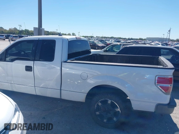 2013 Ford F-150 XL with VIN 1FTEX1CM8DFB10819, listed as a IAAI auction lot 41741447 with 175,524 mi miles. Bid and sale history available at carsss.com. Image 14.