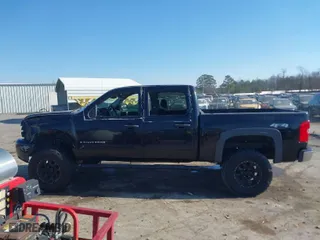 2007 Chevrolet Silverado 1500 LT w/1LT with VIN 2GCEK13C371608346, listed as a IAAI auction lot 41417978 with 171,167 mi miles. Bid and sale history available at carsss.com. Image 14.