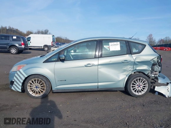 2013 Ford C-Max SE with VIN 1FADP5AU9DL506920, listed as a IAAI auction lot 42105665 with 194,064 mi miles. Bid and sale history available at carsss.com. Image 14.
