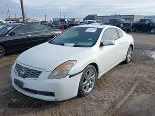 2008 Nissan Altima 3.5 SE with VIN 1N4BL24E58C121284, listed as a IAAI auction lot 41384285 with 153,348 mi miles. Bid and sale history available at carsss.com. Image 2.