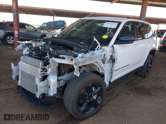 2024 Jeep Grand Cherokee Limited with VIN 1C4RJHBG0RC185384, listed as a IAAI auction lot 41985578 with 8,749 mi miles and . Bid and sale history available at DreamBid. Image 20.