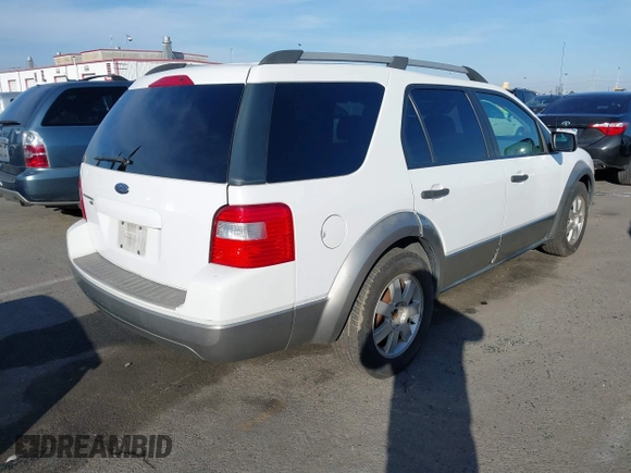 2006 Ford Freestyle SE with VIN 1FMZK04116GA05465, listed as a IAAI auction lot 41610170 with 94,097 mi miles. Bid and sale history available at carsss.com. Image 4.