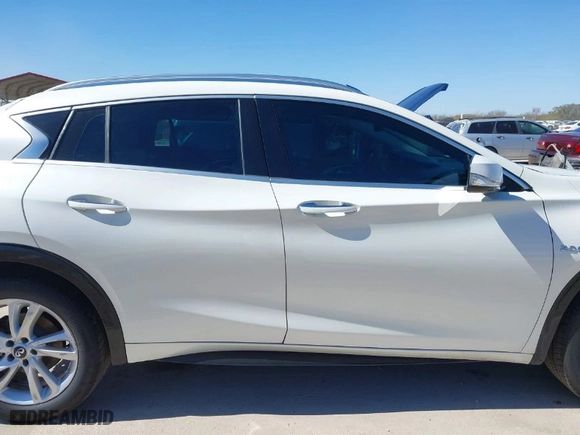 2018 Infiniti QX30 SPORT with VIN SJKCH5CP5JA041972, listed as a IAAI auction lot 41706195 with 56,232 mi miles. Bid and sale history available at carsss.com. Image 14.
