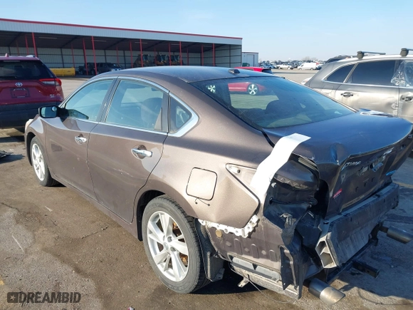 2013 Nissan Altima 2.5 SV with VIN 1N4AL3AP0DN471377, listed as a IAAI auction lot 41783096 with 105,664 mi miles. Bid and sale history available at carsss.com. Image 3.