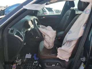 2017 Audi Q5 Premium Plus z VIN WA1L2AFP3HA099530, wystawiony jako Copart lot #49889085 z przebiegiem Nie podano mil oraz Tytuł czysty. Historia ofert i sprzedaży dostępna na DreamBid. Obrazek 7.