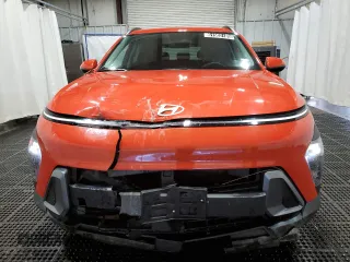 2024 Hyundai Kona SEL с VIN KM8HBCABXRU179860, выставлен на аукционе Copart как лот 61502185 с пробегом 19 376 миль миль и Чистый • Clean title. История ставок и продаж доступна на DreamBid. Изображение 5.