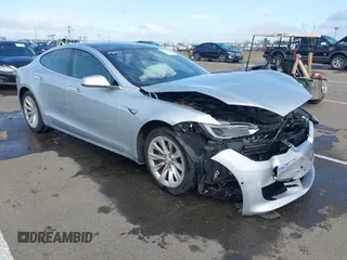 2018 Tesla Model S 75D with VIN 5YJSA1E2XJF287825, listed as a IAAI auction lot 41912116 with Not Provided miles and . Bid and sale history available at DreamBid. Image 1.