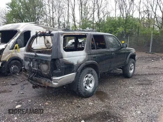 1999 Toyota 4Runner SR5 с VIN JT3HN86R2X0239685, выставлен на аукционе IAAI как лот 42162967 с пробегом Не указан миль и . История ставок и продаж доступна на DreamBid. Изображение 4.