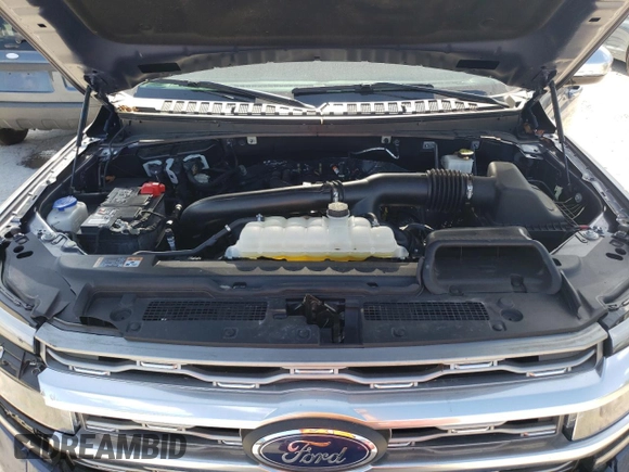 2023 Ford Expedition Max Platinum z VIN 1FMJK1L8XPEA43579, wystawiony jako Copart lot #77406054 z przebiegiem 18 048 mil mil oraz Nie do naprawy • Non repairable. Historia ofert i sprzedaży dostępna na DreamBid. Obrazek 12.