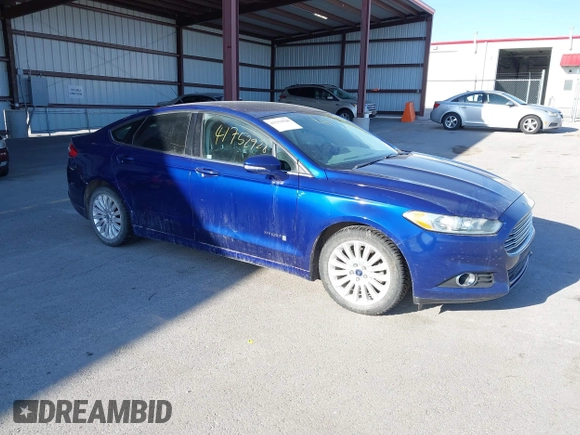 2013 Ford Fusion SE Hybrid with VIN 3FA6P0LU3DR237288, listed as a IAAI auction lot 41752928 with 253,758 mi miles. Bid and sale history available at carsss.com. Image 1.