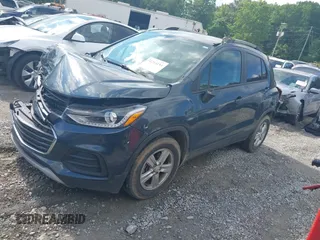 2021 Chevrolet Trax LT with VIN KL7CJLSB7MB325696, listed as a IAAI auction lot 42244114 with Not provided miles and . Bid and sale history available at DreamBid. Image 17.