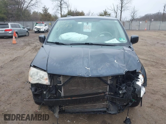 2014 Chrysler Town & Country Touring with VIN 2C4RC1BG6ER348090, listed as a IAAI auction lot 41687678 with 140,192 mi miles. Bid and sale history available at carsss.com. Image 12.