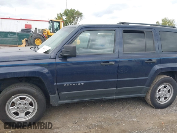 2012 Jeep Patriot Sport with VIN 1C4NJRBB4CD659072, listed as a IAAI auction lot 40584115 with 183,672 mi miles. Bid and sale history available at carsss.com. Image 14.