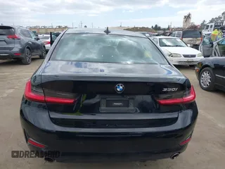 2020 BMW 3 Series 330i with VIN 3MW5R1J05L8B30265, listed as a IAAI auction lot 42053848 with 32,403 mi miles and . Bid and sale history available at DreamBid. Image 16.