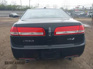 2011 Lincoln MKZ with VIN 3LNHL2GC9BR766667, listed as a IAAI auction lot 41932097 with 178,121 mi miles. Bid and sale history available at carsss.com. Image 16.