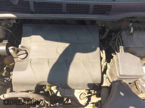 2014 Toyota Sienna L with VIN 5TDZK3DC9ES518653, listed as a IAAI auction lot 42767591 with 261,730 mi miles and . Bid and sale history available at DreamBid. Image 10.