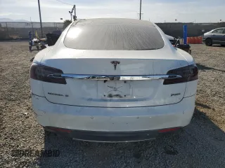 2013 Tesla Model S Performance z VIN 5YJSA1DP1DFP20689, wystawiony jako Copart lot #63685765 z przebiegiem 218 610 mil mil oraz Szkoda całkowita • Salvage title. Historia ofert i sprzedaży dostępna na DreamBid. Obrazek 6.