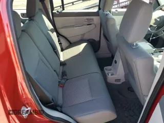 2008 Jeep Liberty Sport z VIN 1J8GN28K68W143375, wystawiony jako Copart lot #56186215 z przebiegiem 64 472 mil mil oraz Szkoda całkowita • Salvage title. Historia ofert i sprzedaży dostępna na DreamBid. Obrazek 10.