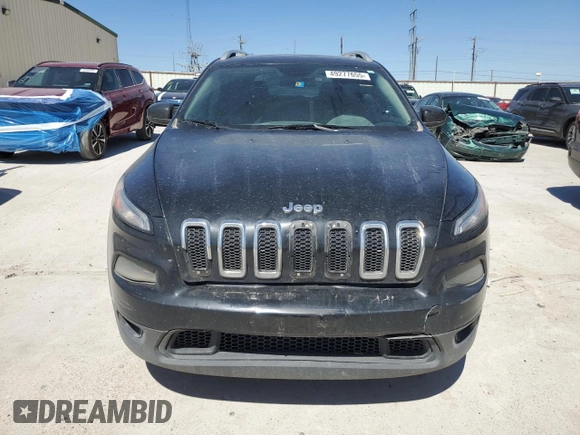 2017 Jeep Cherokee Latitude z VIN 1C4PJLCSXHW653163, wystawiony jako Copart lot #49277655 z przebiegiem 209 156 mil mil oraz Szkoda całkowita • Salvage title. Historia ofert i sprzedaży dostępna na DreamBid. Obrazek 5.