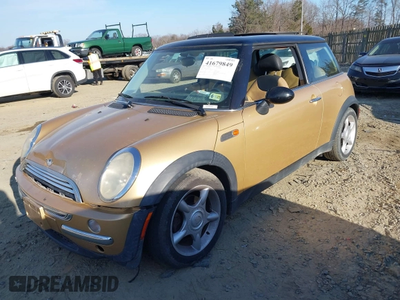 2003 MINI Hardtop z VIN WMWRC33483TJ50761, wystawiony jako IAAI lot #41679849 z przebiegiem 166 336 mil mil oraz . Historia ofert i sprzedaży dostępna na DreamBid. Obrazek 2.