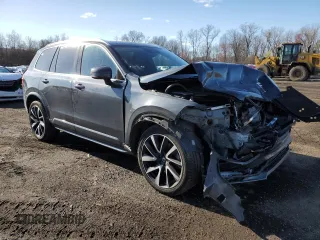 2021 Volvo XC90 Momentum with VIN YV4A22PK8M1704669, listed as a Copart auction lot 52486535 with 56,987 mi miles and Salvage title. Bid and sale history available at DreamBid. Image 4.