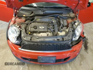 2014 MINI Clubman S z VIN WMWZG3C52ET800765, wystawiony jako Copart lot #76470874 z przebiegiem 103 971 mil mil oraz Szkoda całkowita • Salvage title. Historia ofert i sprzedaży dostępna na DreamBid. Obrazek 12.