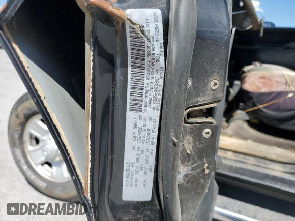2017 Ram 2500 Tradesman z VIN 3C6UR5HJ4HG518807, wystawiony jako Copart lot #57942455 z przebiegiem 112 003 mil mil oraz Szkoda całkowita • Salvage title. Historia ofert i sprzedaży dostępna na DreamBid. Obrazek 13.