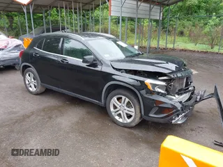 2015 Mercedes-Benz GLA 250 z VIN WDCTG4GB1FJ184174, wystawiony jako IAAI lot #42231467 z przebiegiem 87 121 mil mil oraz . Historia ofert i sprzedaży dostępna na DreamBid. Obrazek 1.