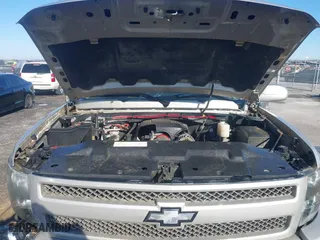 2008 Chevrolet Silverado 1500 LTZ with VIN 2GCEK133781213281, listed as a IAAI auction lot 41408471 with 241,389 mi miles. Bid and sale history available at carsss.com. Image 10.