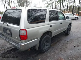 2000 Toyota 4Runner with VIN JT3GM84R3Y0057643, listed as a IAAI auction lot 41766891 with 269,809 mi miles. Bid and sale history available at carsss.com. Image 4.