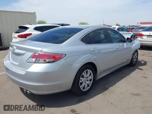 2011 Mazda Mazda6 i Sport with VIN 1YVHZ8BH9B5M27347, listed as a IAAI auction lot 41922553 with 147,573 mi miles. Bid and sale history available at carsss.com. Image 4.