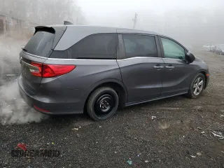 2018 Honda Odyssey EX-L with VIN 5FNRL6H77JB090625, listed as a Copart auction lot 84231104 with 92,413 mi miles and Salvage Title. Bid and sale history available at carsss.com. Image 3.