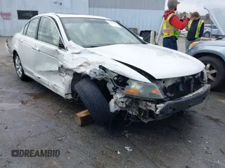 2008 Honda Accord EX-L z VIN 1HGCP368X8A041461, wystawiony jako IAAI lot #41757407 z przebiegiem 255 218 mil mil oraz . Historia ofert i sprzedaży dostępna na DreamBid. Obrazek 1.