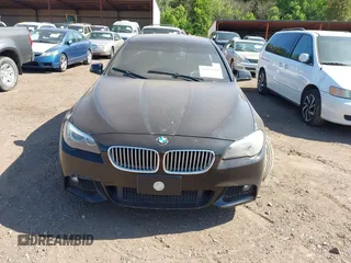 2013 BMW 5 Series 550i with VIN WBAFR9C50DDX81156, listed as a IAAI auction lot 42015608 with 99,962 mi miles and . Bid and sale history available at carsss.com. Image 6.