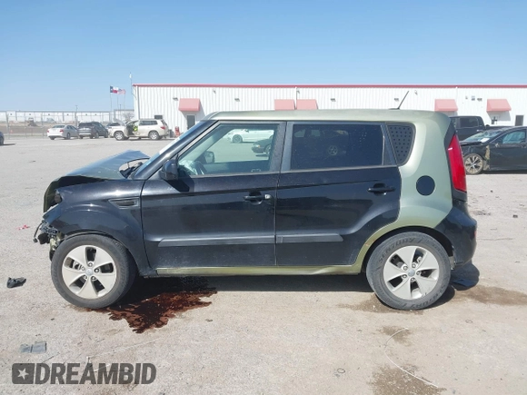2013 Kia Soul with VIN KNDJT2A50D7503638, listed as a IAAI auction lot 41852148 with 103,489 mi miles. Bid and sale history available at carsss.com. Image 14.