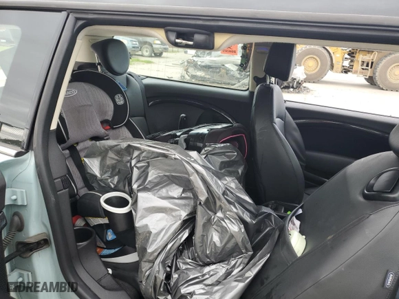 2013 MINI Cooper Clubman S with VIN WMWZG3C51DTY32864, listed as a Copart auction lot 50977845 with 138,878 mi miles and Salvage Title. Bid and sale history available at carsss.com. Image 11.