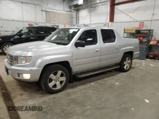 2013 Honda Ridgeline RTL z VIN 5FPYK1F54DB013144, wystawiony jako Copart lot #51323175 z przebiegiem 240 093 mil mil oraz Czysty tytuł • Clean title. Historia ofert i sprzedaży dostępna na DreamBid. Obrazek 1.