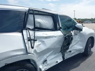 2024 Lexus TX 350 с VIN 5TDAAAA6XRS005002, выставлен на аукционе IAAI как лот 42246675 с пробегом 10 540 миль миль и . История ставок и продаж доступна на DreamBid. Изображение 6.