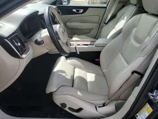 2020 Volvo V60 z VIN YV4102WK7L1039205, wystawiony jako Copart lot #51996285 z przebiegiem 44 517 mil mil oraz Czysty tytuł • Clean title. Historia ofert i sprzedaży dostępna na DreamBid. Obrazek 7.