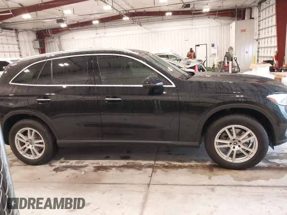 2025 Mercedes-Benz GLC with VIN W1NKM4HB8SF291642, listed as a IAAI auction lot 41397382 with 209 mi miles. Bid and sale history available at carsss.com. Image 13.