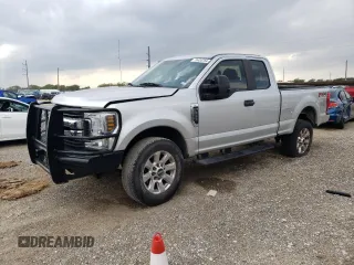 2018 Ford F-250 XL z VIN 1FT7X2B68JEC63266, wystawiony jako Copart lot #79420754 z przebiegiem 163 513 mil mil oraz Szkoda całkowita • Salvage title. Historia ofert i sprzedaży dostępna na DreamBid. Obrazek 1.
