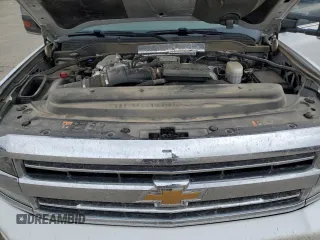 2019 Chevrolet Silverado 3500HD High Country with VIN 1GC4KYEY2KF272574, listed as a Copart auction lot 75014884 with 116,945 mi miles and Salvage Title. Bid and sale history available at carsss.com. Image 11.