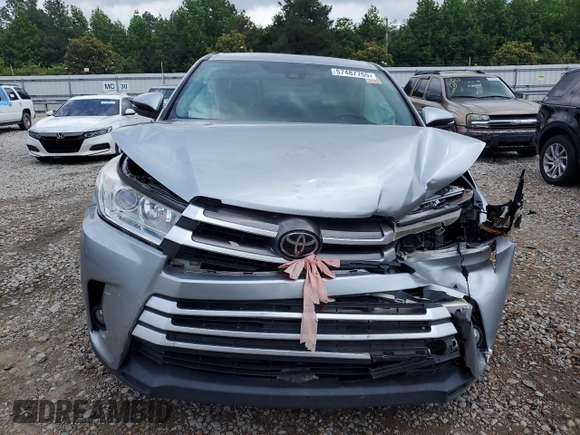 2019 Toyota Highlander LE z VIN 5TDZARFH3KS055936, wystawiony jako Copart lot #57487755 z przebiegiem 123 369 mil mil oraz Czysty tytuł • Clean title. Historia ofert i sprzedaży dostępna na DreamBid. Obrazek 5.